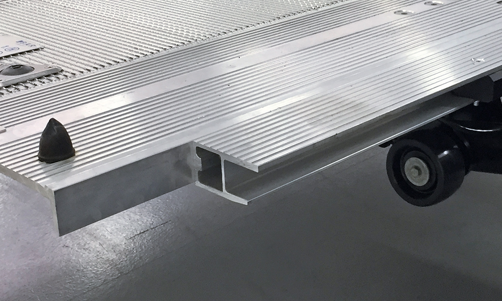 Piédestal Élévateur Downrigger Custom Attache 5 - Aluminium Pour Rails/Couchettes